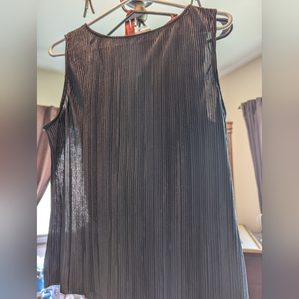 Rachel Zoe NWOT Black Pleated Top Medium
